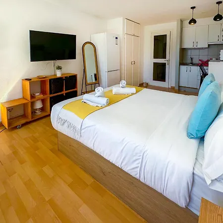 The Blue Island Loft By Hello Homes Apartment